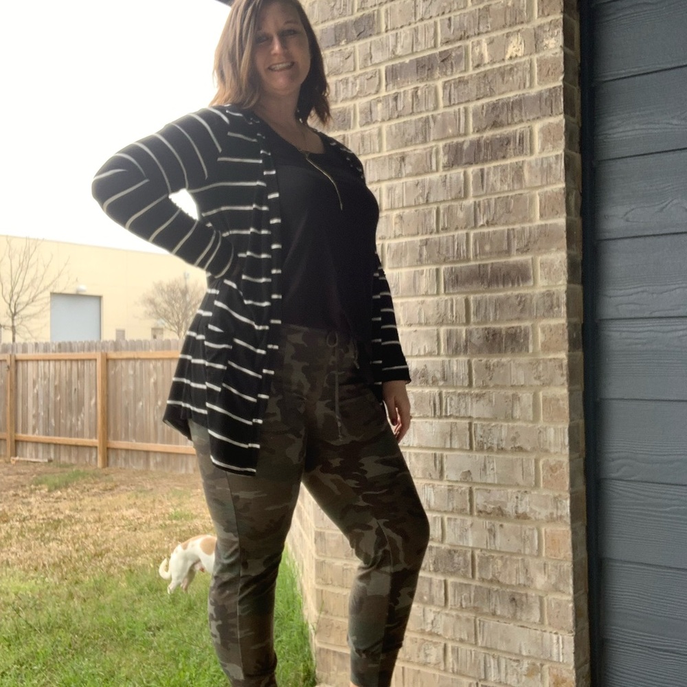 Mystery cardi